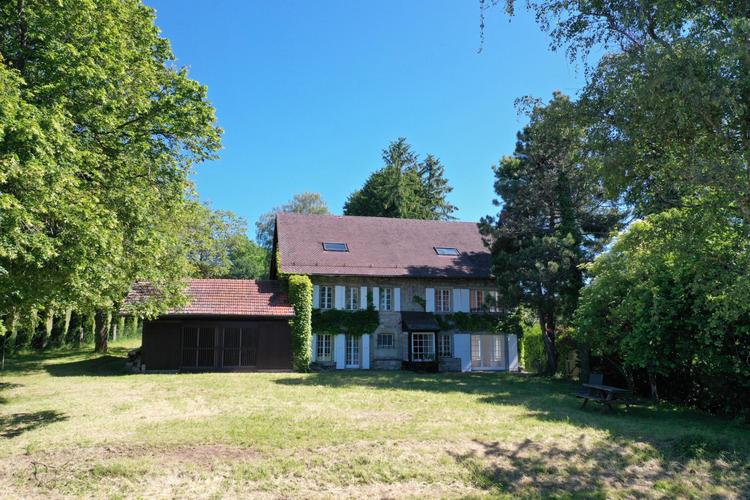 Maison de campagne de 450 m²