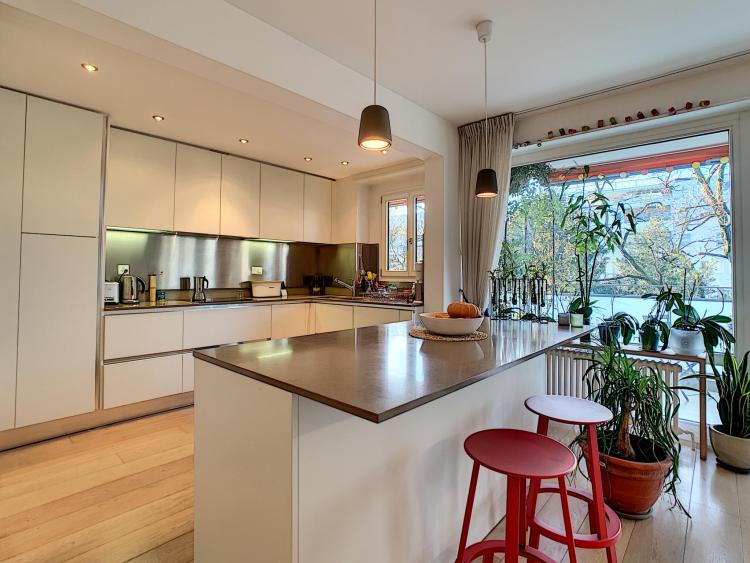  Superbe appartement traversant de 6 pièces