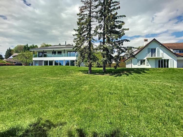 Rare : Deux villas individuelles à 60 m du lac