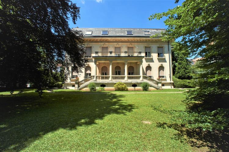 Unique - Maison de Maître au centre-ville