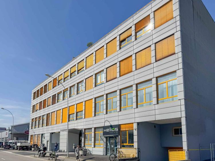 Charmant bureau de 105m2 parfaitement situé à Carouge
