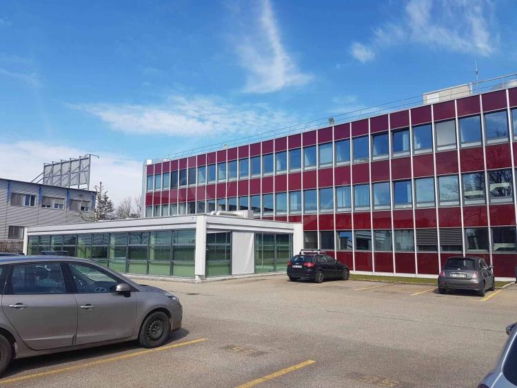 Bureaux 126m2 à deux pas de l’aéroport