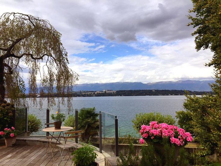 Le lac à vos pieds. Villa familiale rénovée