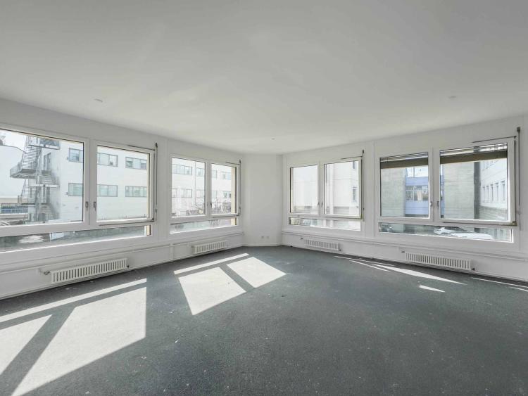 FTI - Charmant bureau de 83 m² – Fonctionnel et bien situé