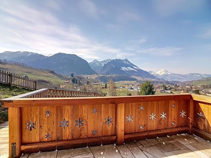 Grand chalet avec appartement 2.5 pièces indépendant