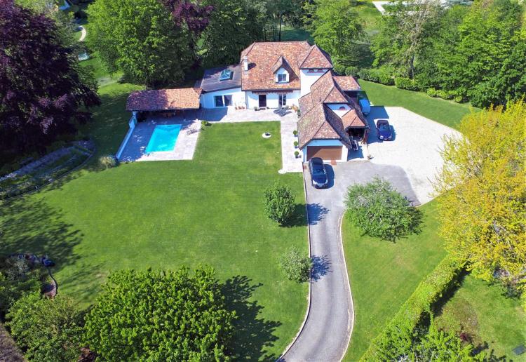 Maison d'architecte - Parcelle de 4´658 m² 
