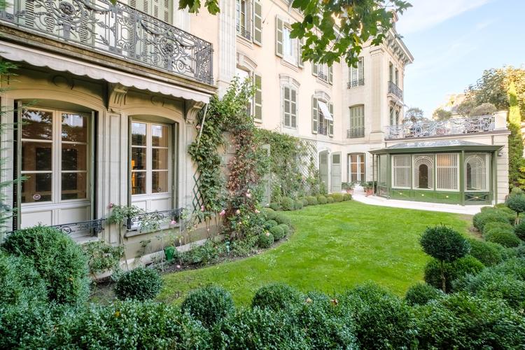 Adresse de prestige pour cet appartement d'exception