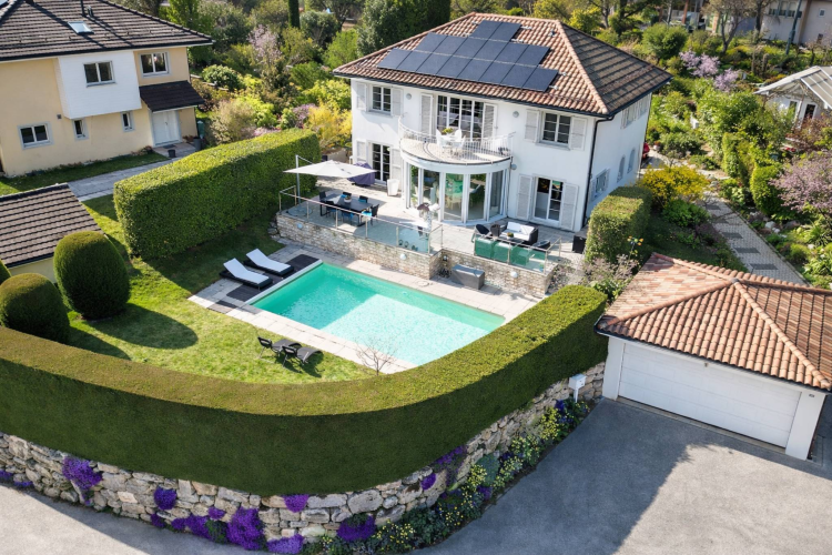 Villa individuelle de standing avec piscine et hammam