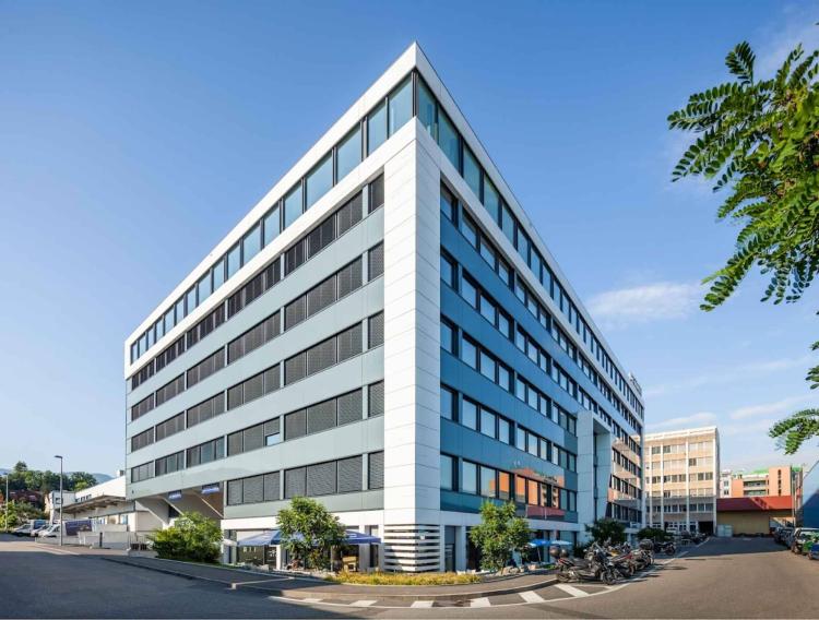 Magnifiques surfaces de bureaux 1468m2 - Zone industrielle de PLO