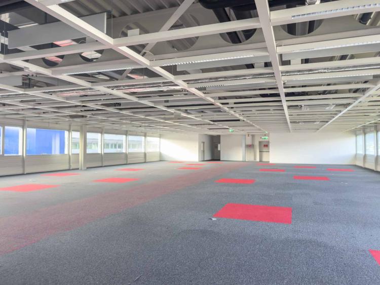 Vernier - Surface de 1309 m2 en attique - Immeuble IKEA