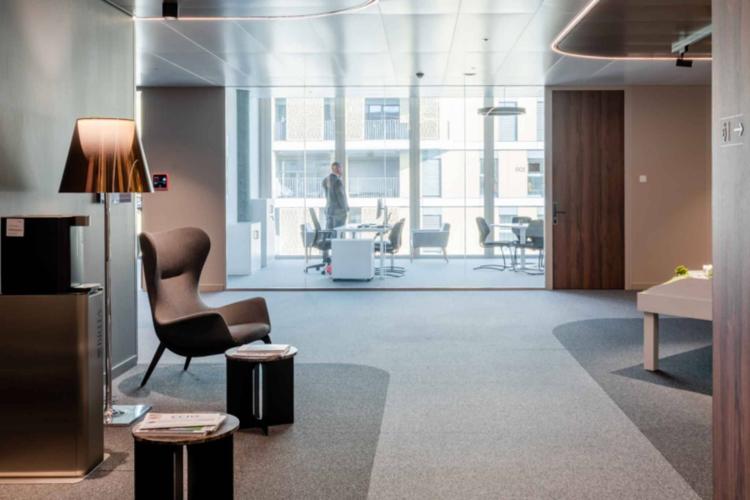 À louer – Bureaux bruts à aménager au Quartier de l’Étang