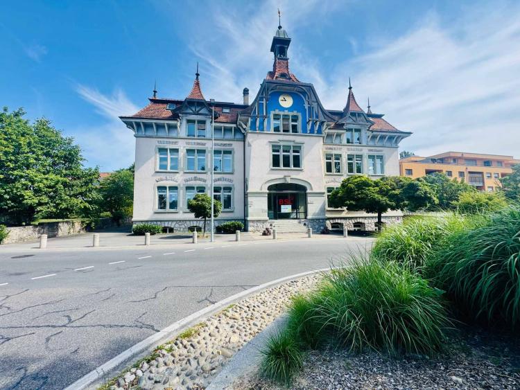 Immeuble commercial indépendant de prestige à Chavannes-près-Renens