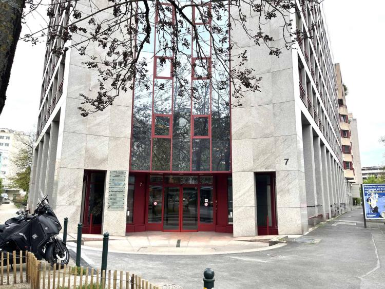 Bureaux proches HUG - Aménageables au gré du preneur