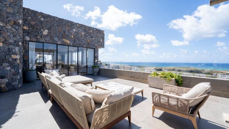 Exclusively for Sale in Ramat Aviv – A Unique Single-Level Penthouse with Private Pool and Panoramic Sea Views