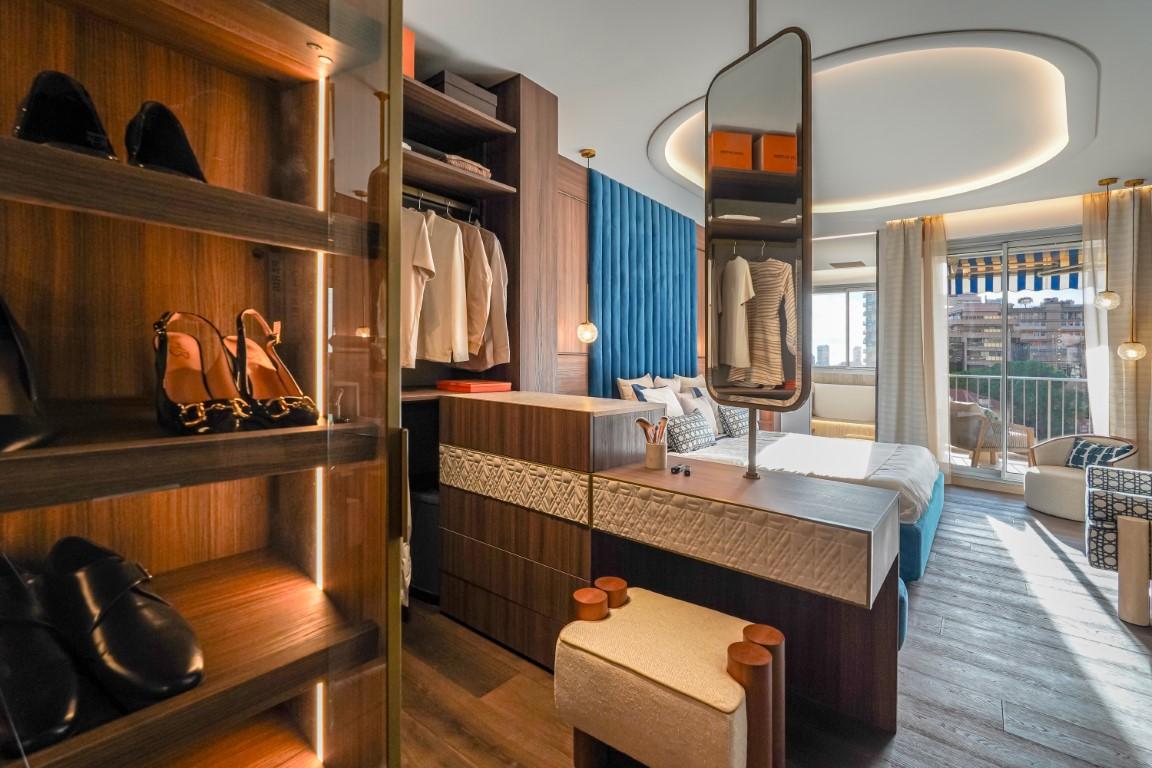 KjRuP_chambre_master_bis2_chateau_perigord_barnes_valeri_agency_monaco_moyen_.jpg
