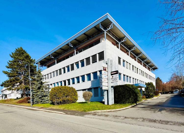 Bureaux, locaux de 130 m2 à louer au Mont-sur-Lausanne