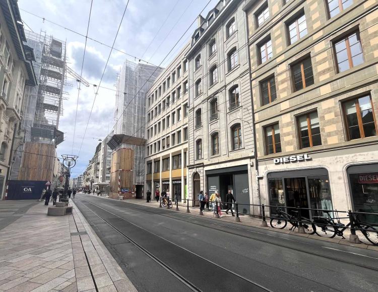 BUREAUX D’EXCEPTION DE 177 M² - RUE DE LA CROIX-D’OR