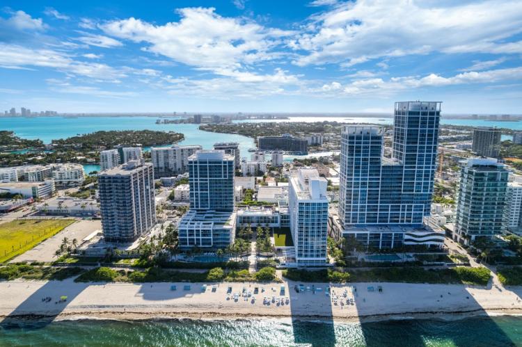 Lower Penthouse at Carillon Miami Beach
