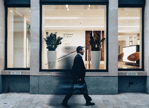 SURFACES COMMERCIALES